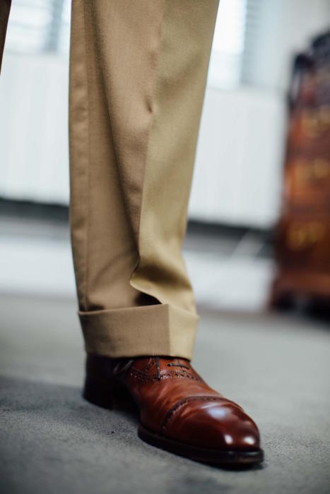 Cape Horn Holland and Sherry high twist suit with Bemer shoe