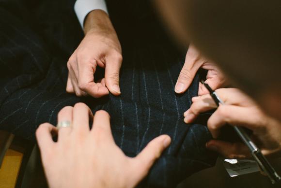 hand-sewn-back-seam-on-jacket-sartoria-domenica