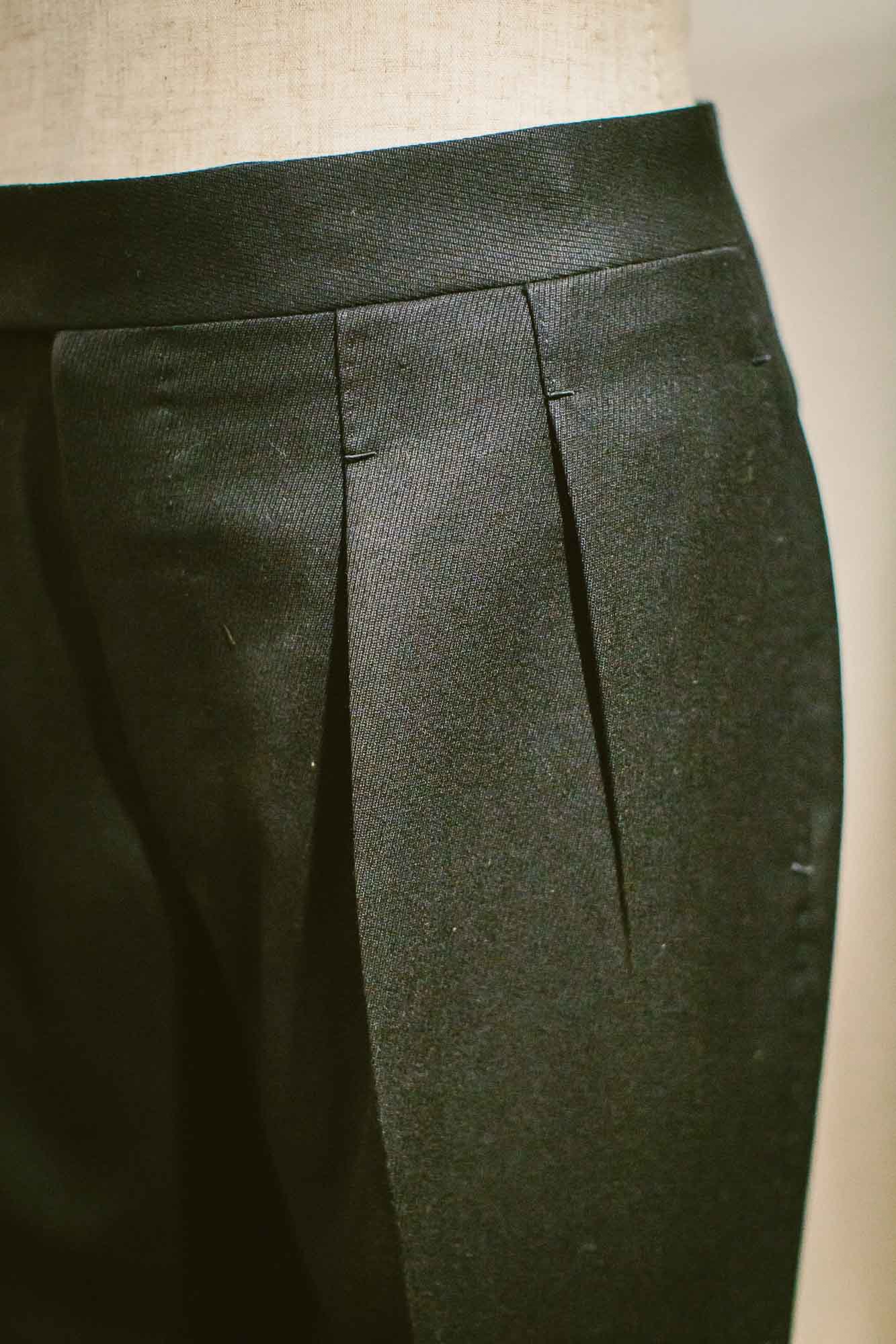 Update more than 82 pleat front trousers meaning best - in.duhocakina