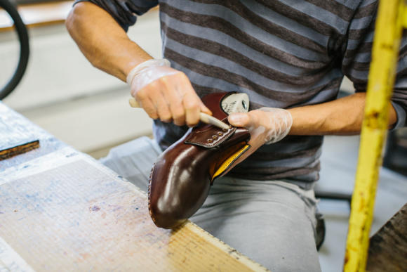 polishing cordovan with bone