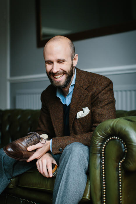 simon-crompton-polishing-shoes-at-home