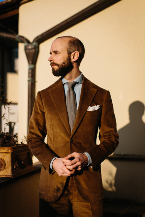 Sartoria Pirozzi corduroy suit tan