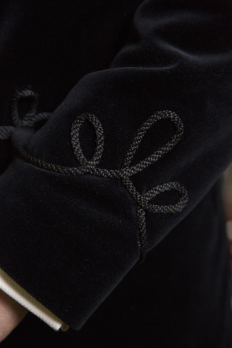 velvet jacket embroidery cuff