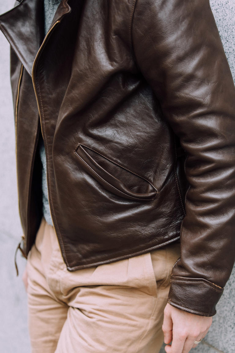 [Image: the-real-mccoys-horsehide-jacket-768x1152.jpg]