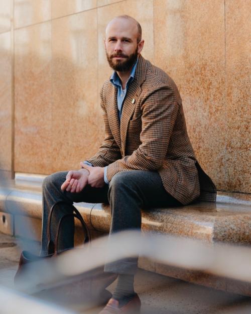 The T shirt under a shirt and tailoring Permanent Style