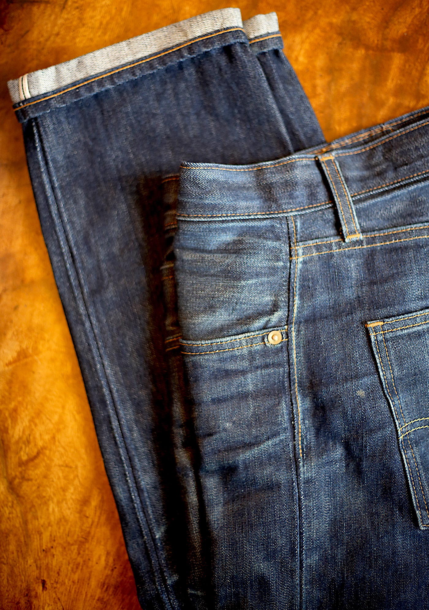 How to Take in the Waist of Jeans without a Sewing Machine - since wen