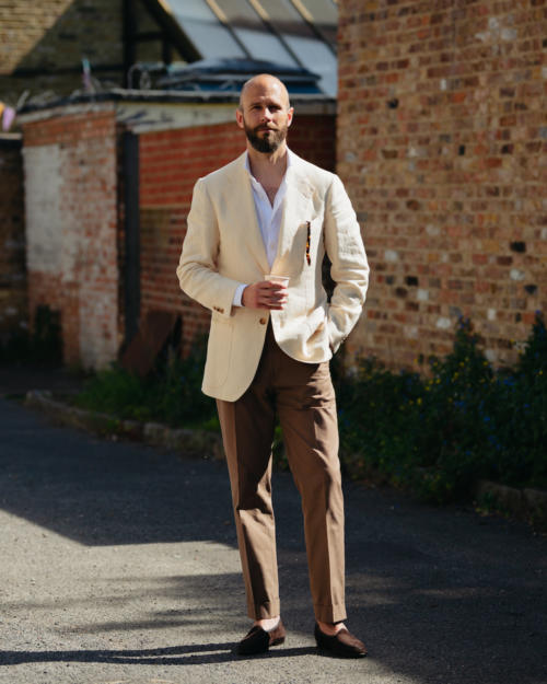 Pale summer colours in vintage linen  Permanent Style