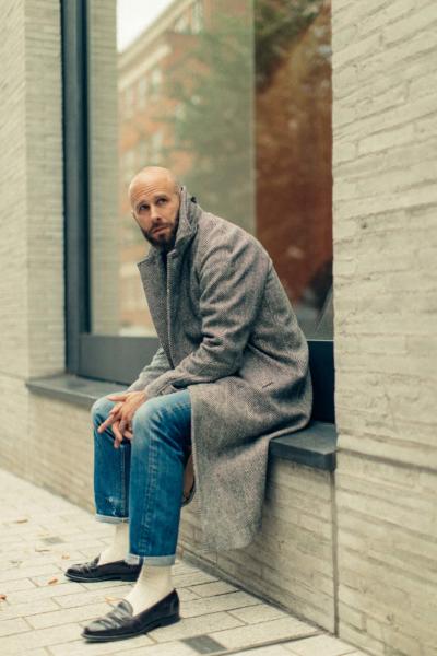 White socks with jeans and raglan coat