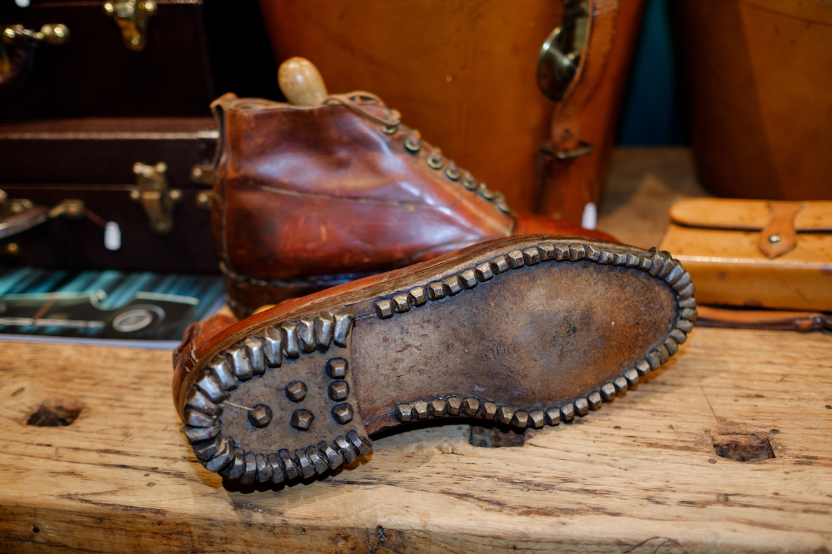Pop levi boots deals
