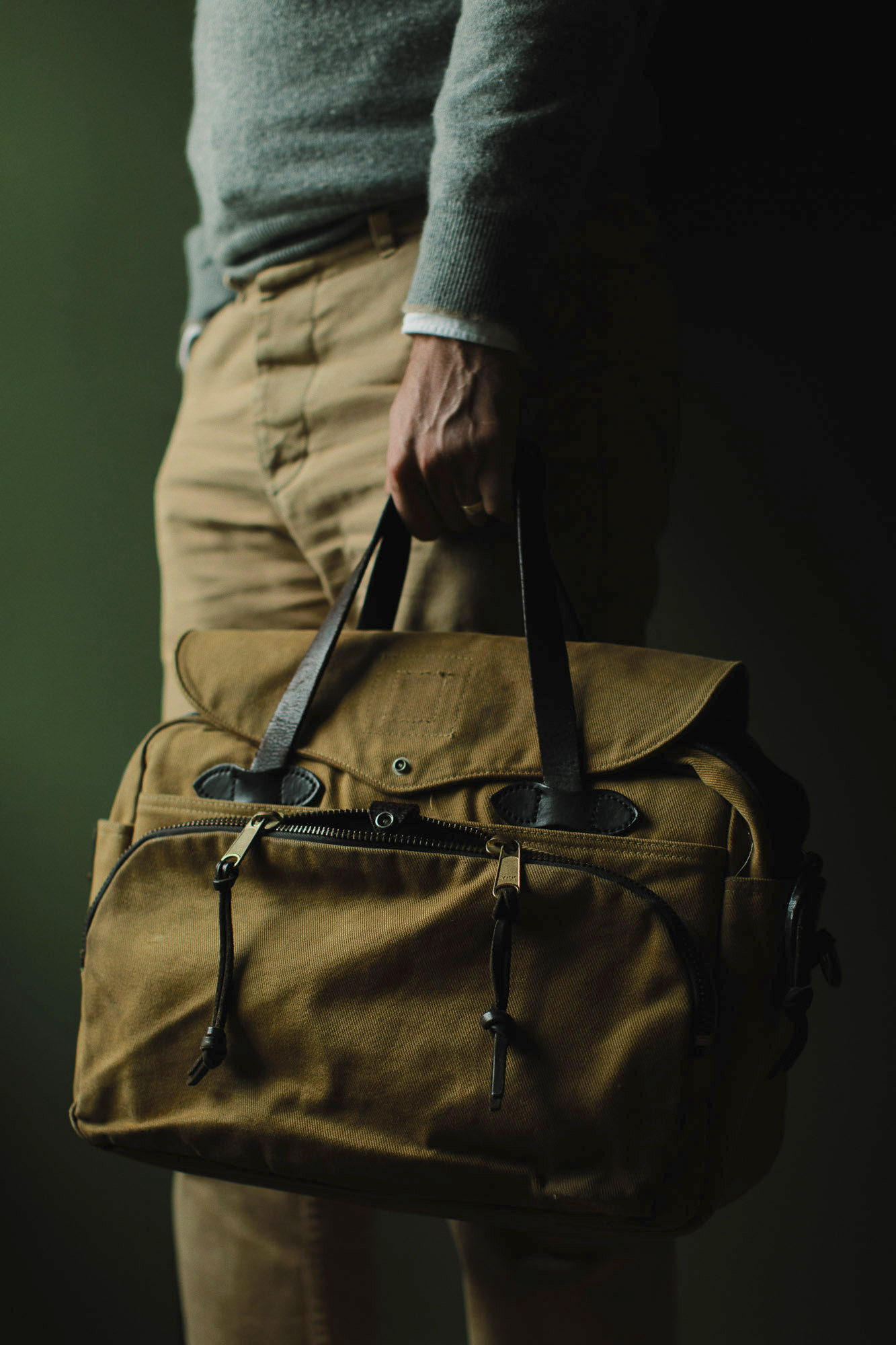 Filson Tote Bag with Zipper Review - Urban Carry