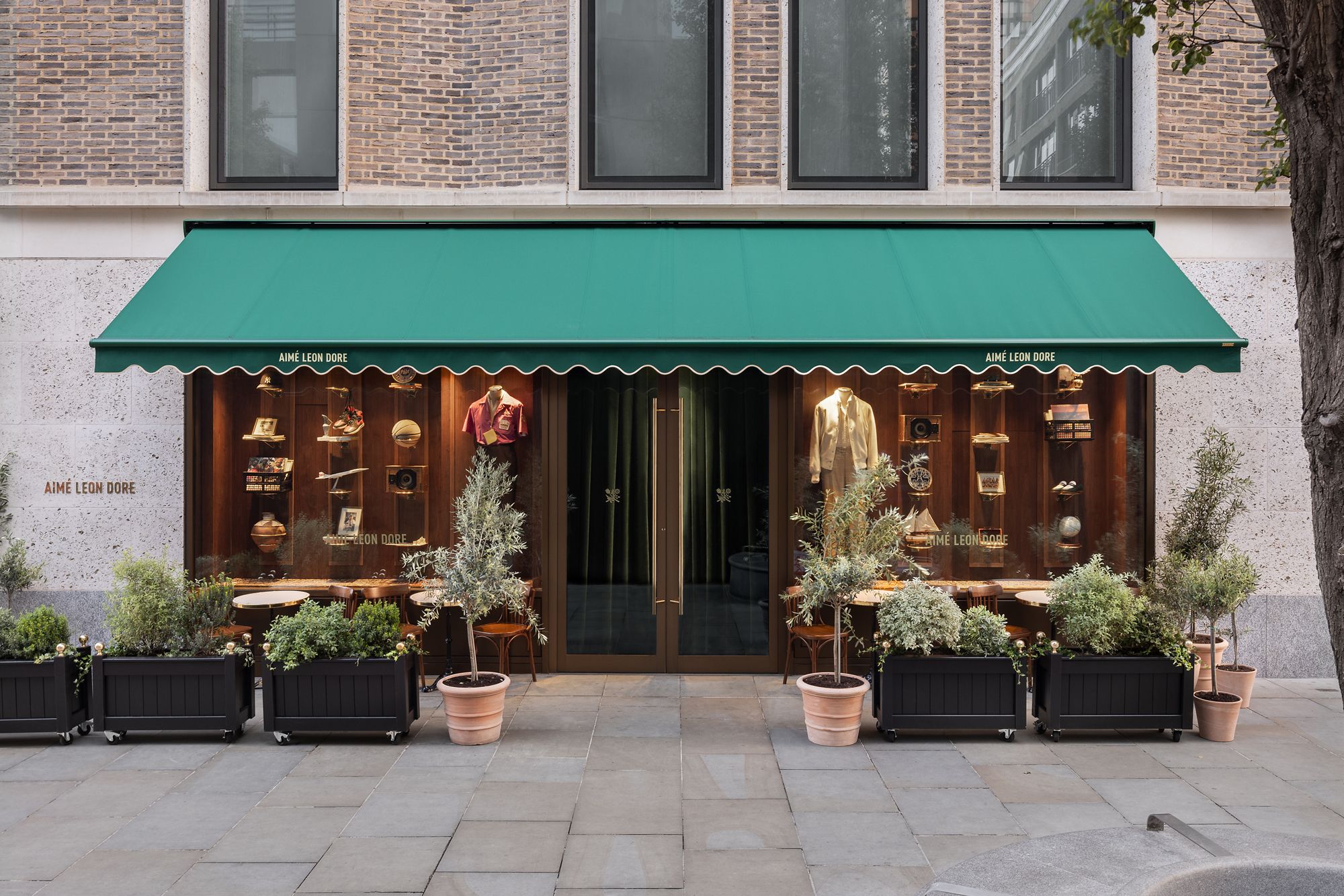 Aimé Leon Dore launches in the UK – worth a visit? – Permanent Style