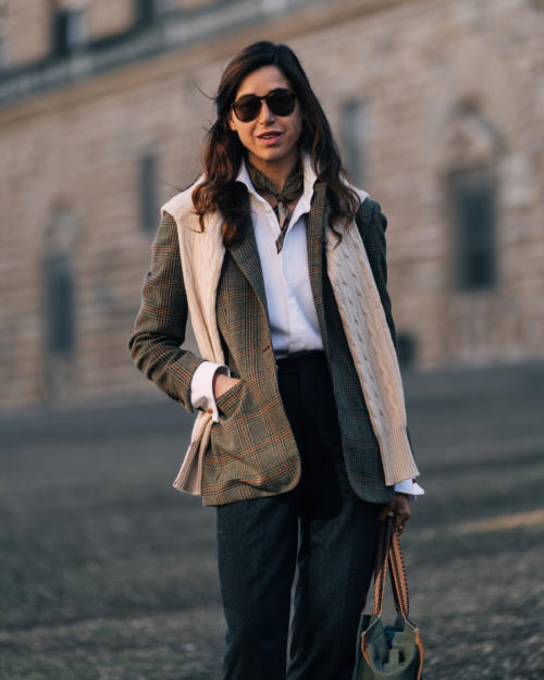 Day in, day out: On uniform dressing and travel – Permanent Style