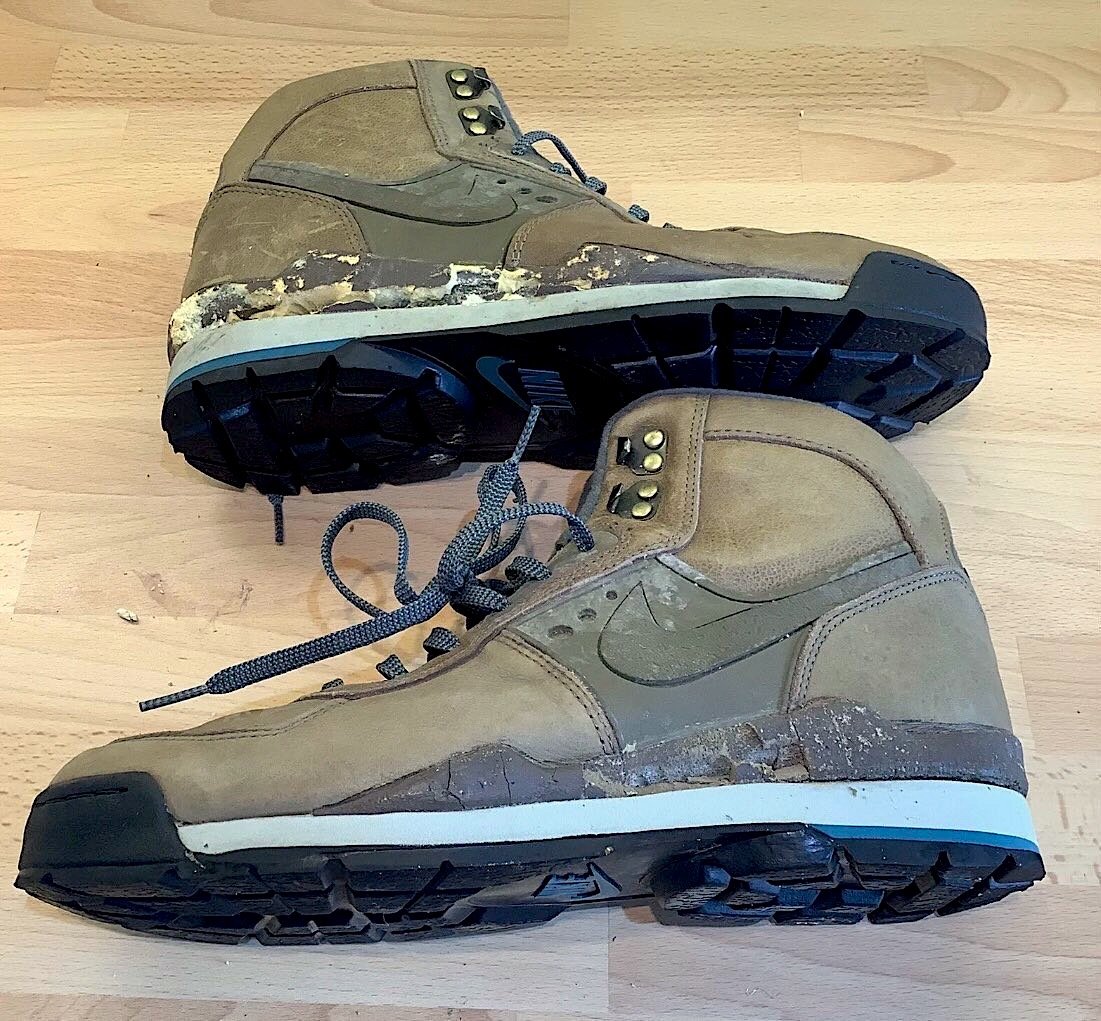 Surrey Regelmatigheid Boos worden Vibram resoling: Rescuing my 'grail' Nike ACG hiking boots – Permanent Style