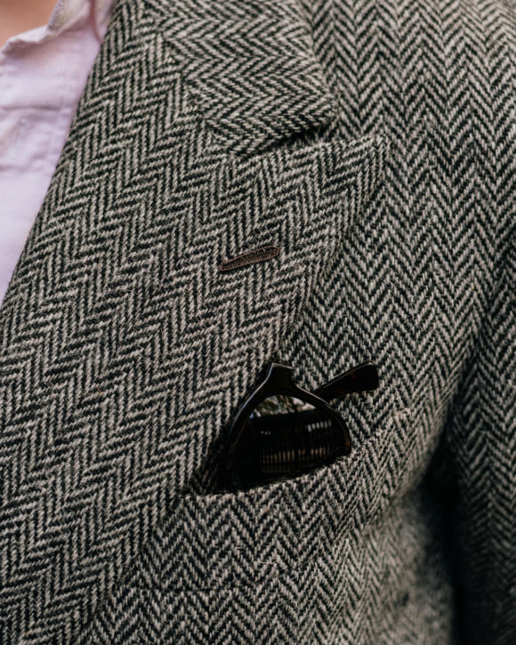 Assisi bespoke double-breasted tweed: Review – Permanent Style